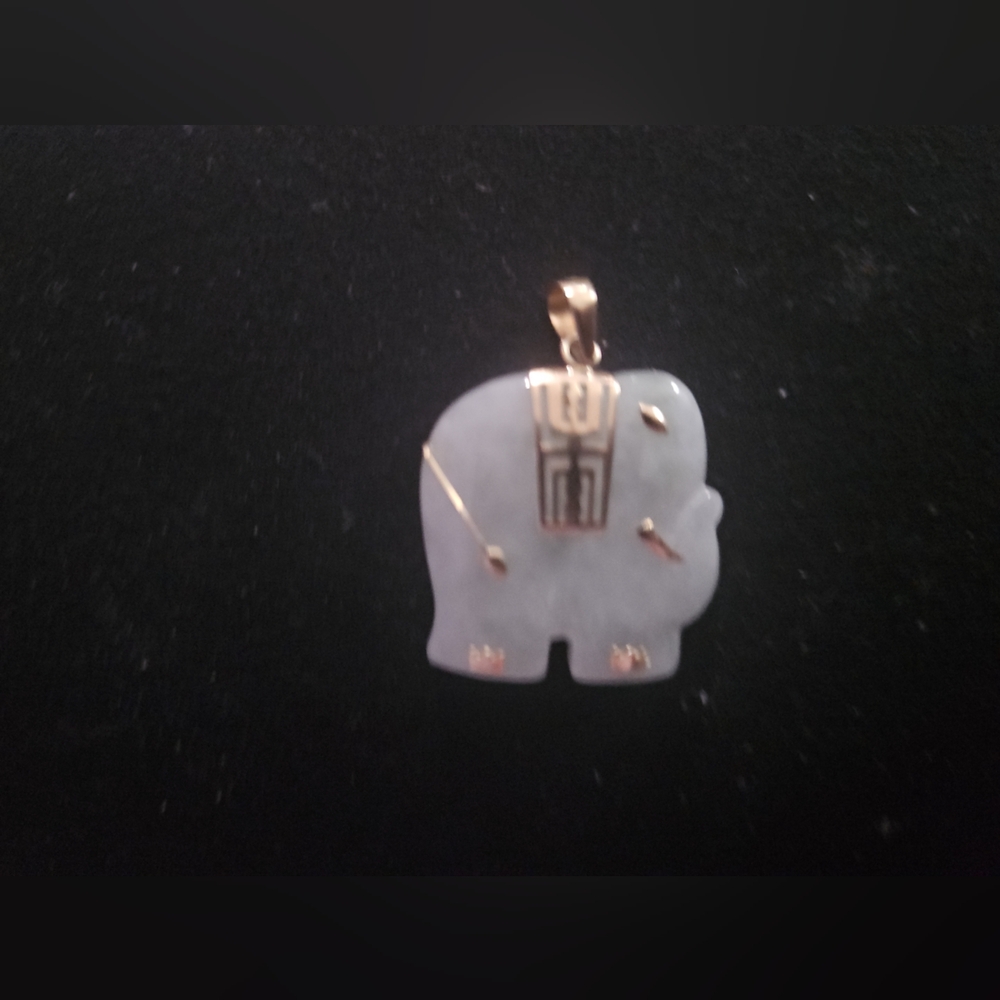 14k yellow gold & true Jade Elephant Pendant